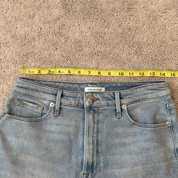 Good American Denim Shorts | Size 8 / 29 | Blue - Picture 6 of 9